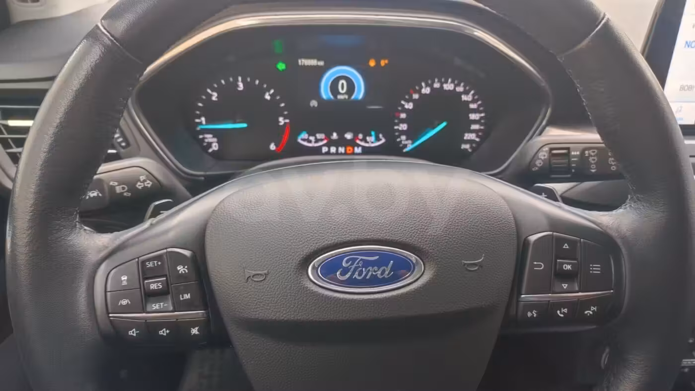 Ford Focus фото 17