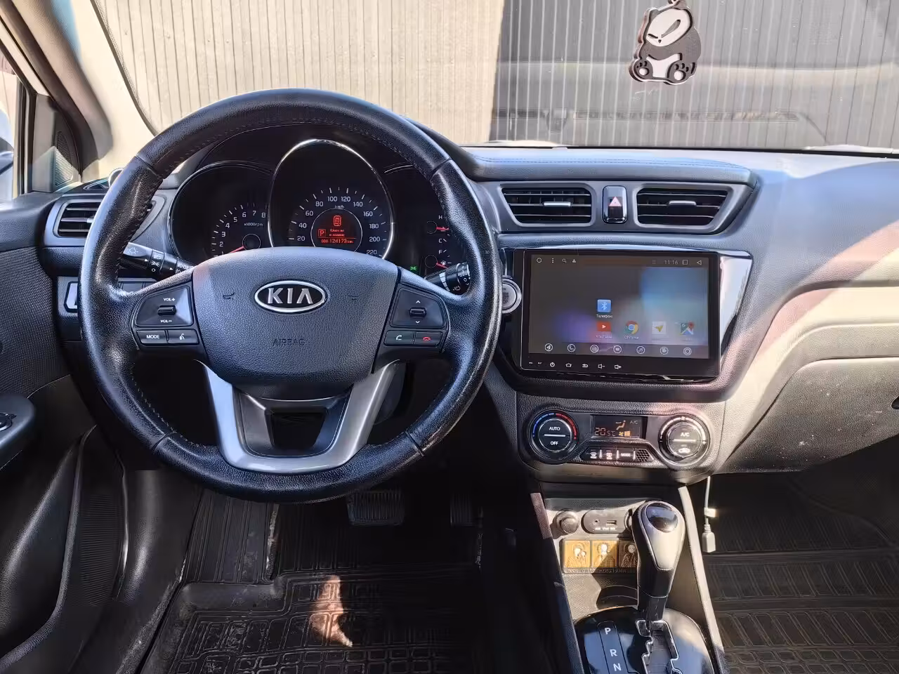 Kia Rio фото 13