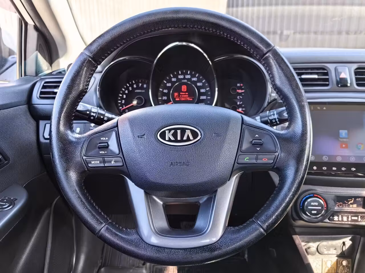 Kia Rio фото 14