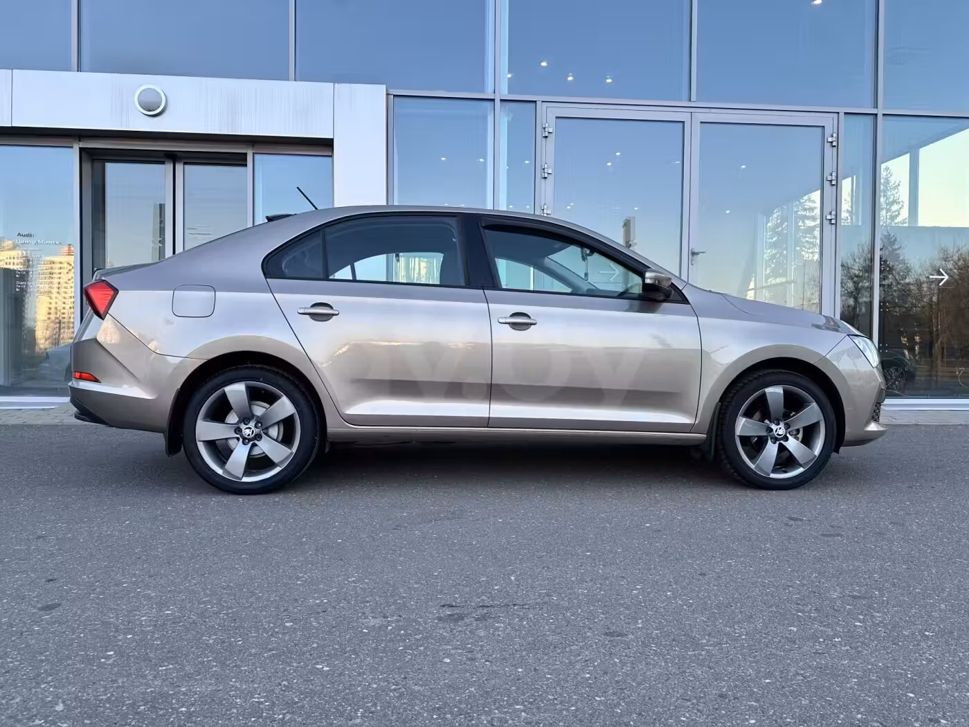Skoda Rapid фото 4
