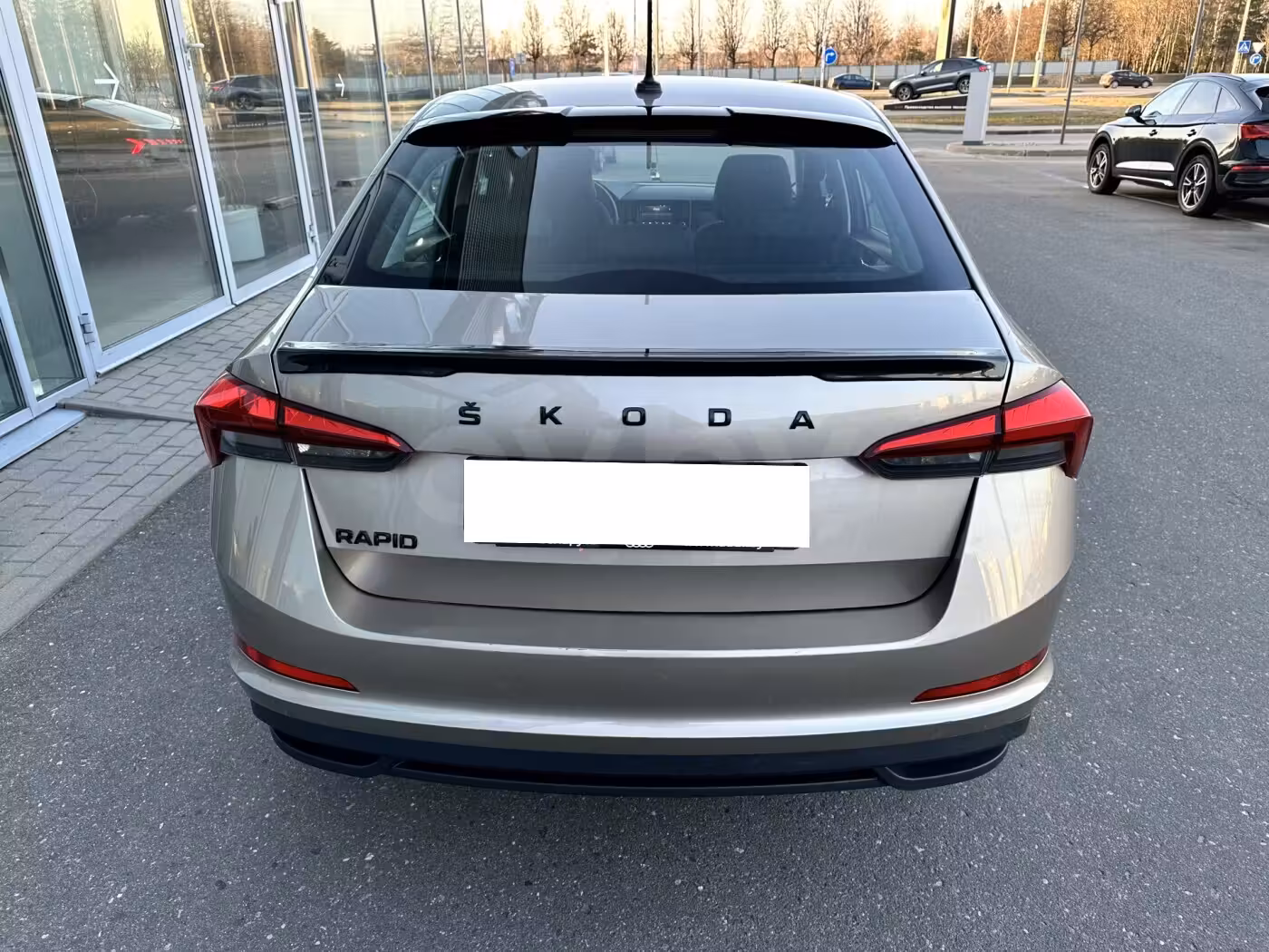 Skoda Rapid фото 8