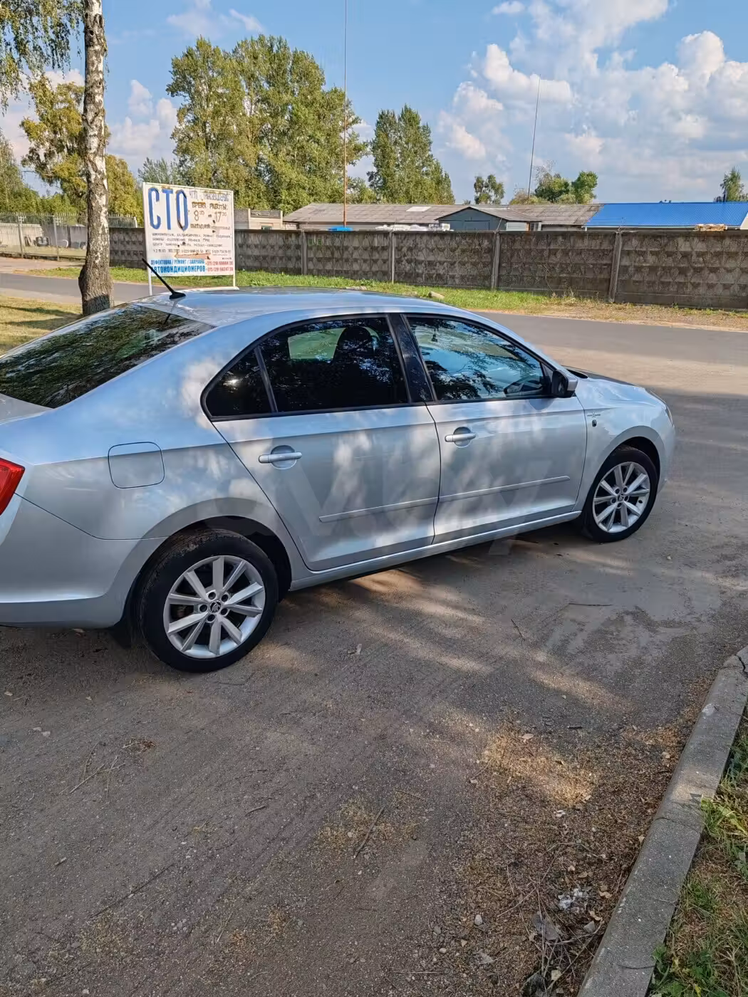 Skoda Rapid фото 16