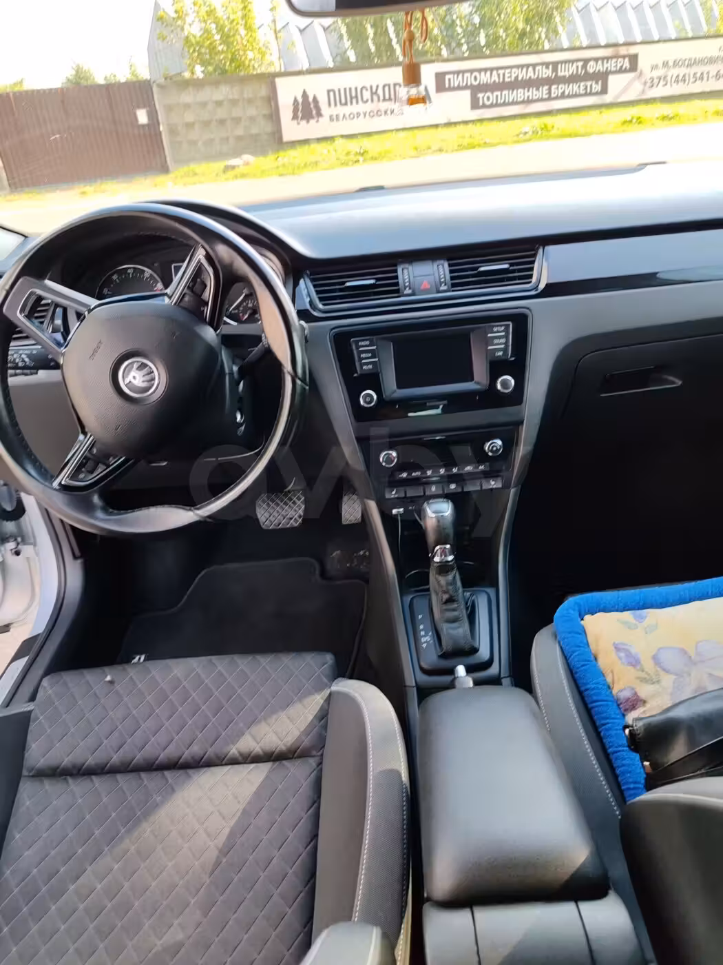 Skoda Rapid фото 11