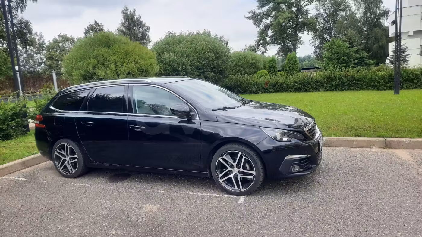 Peugeot 308 фото 2