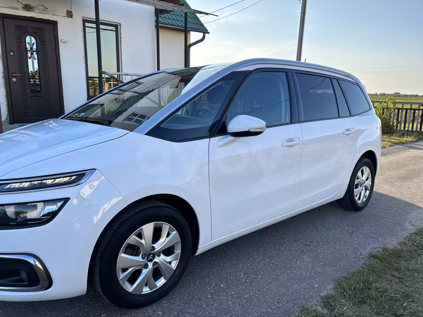 Citroen C4 Grand Spacetourer фото 4