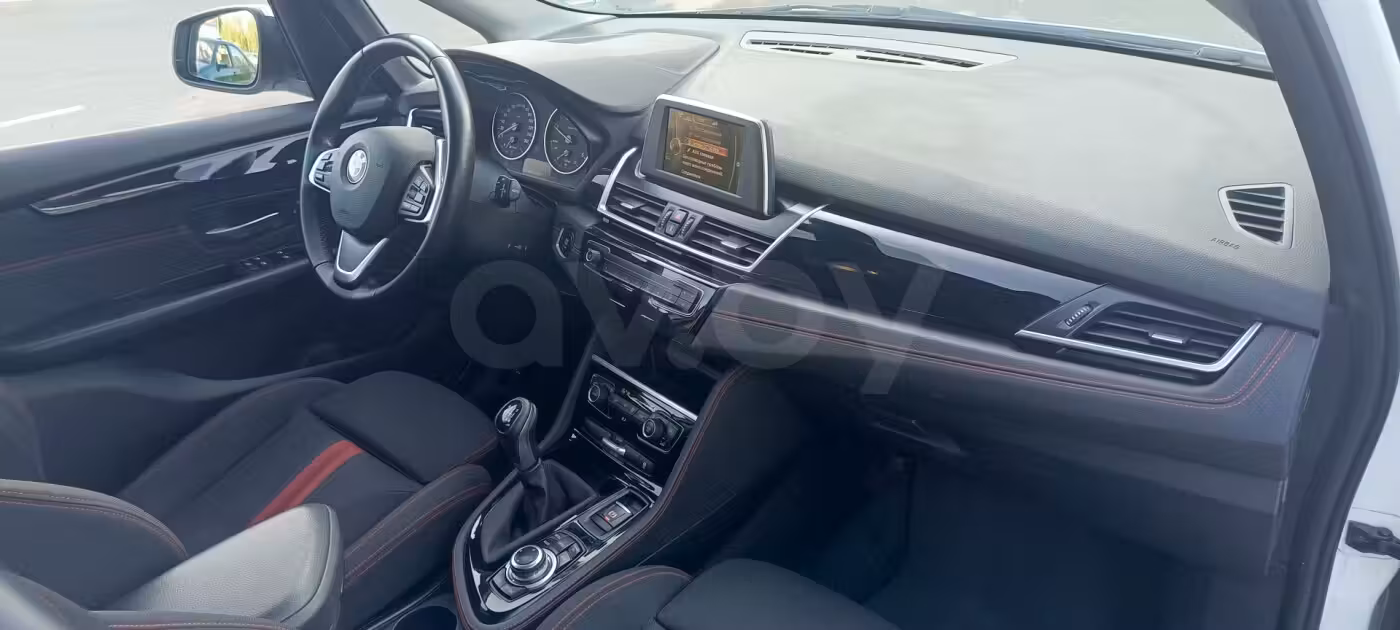 BMW 2 серия Active Tourer фото 7