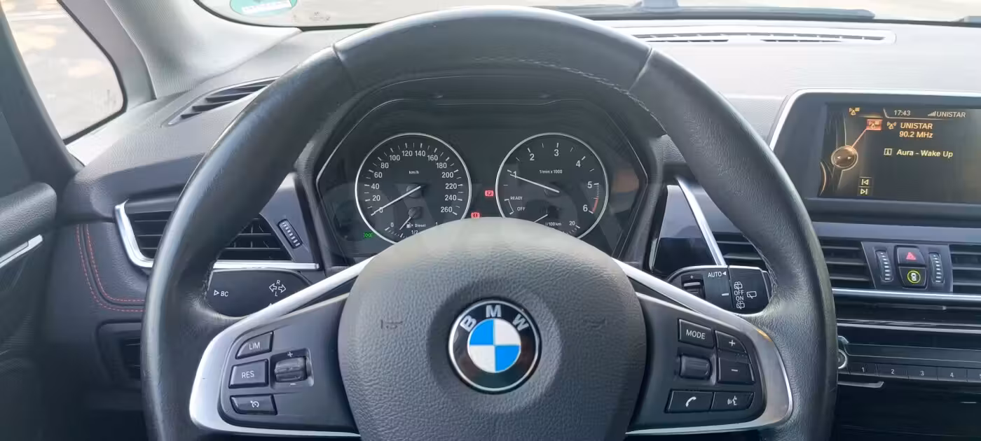 BMW 2 серия Active Tourer фото 13