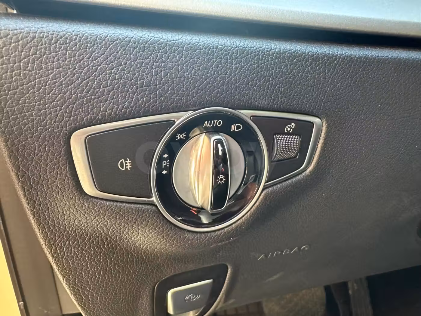 Mercedes-Benz E-Класс фото 13