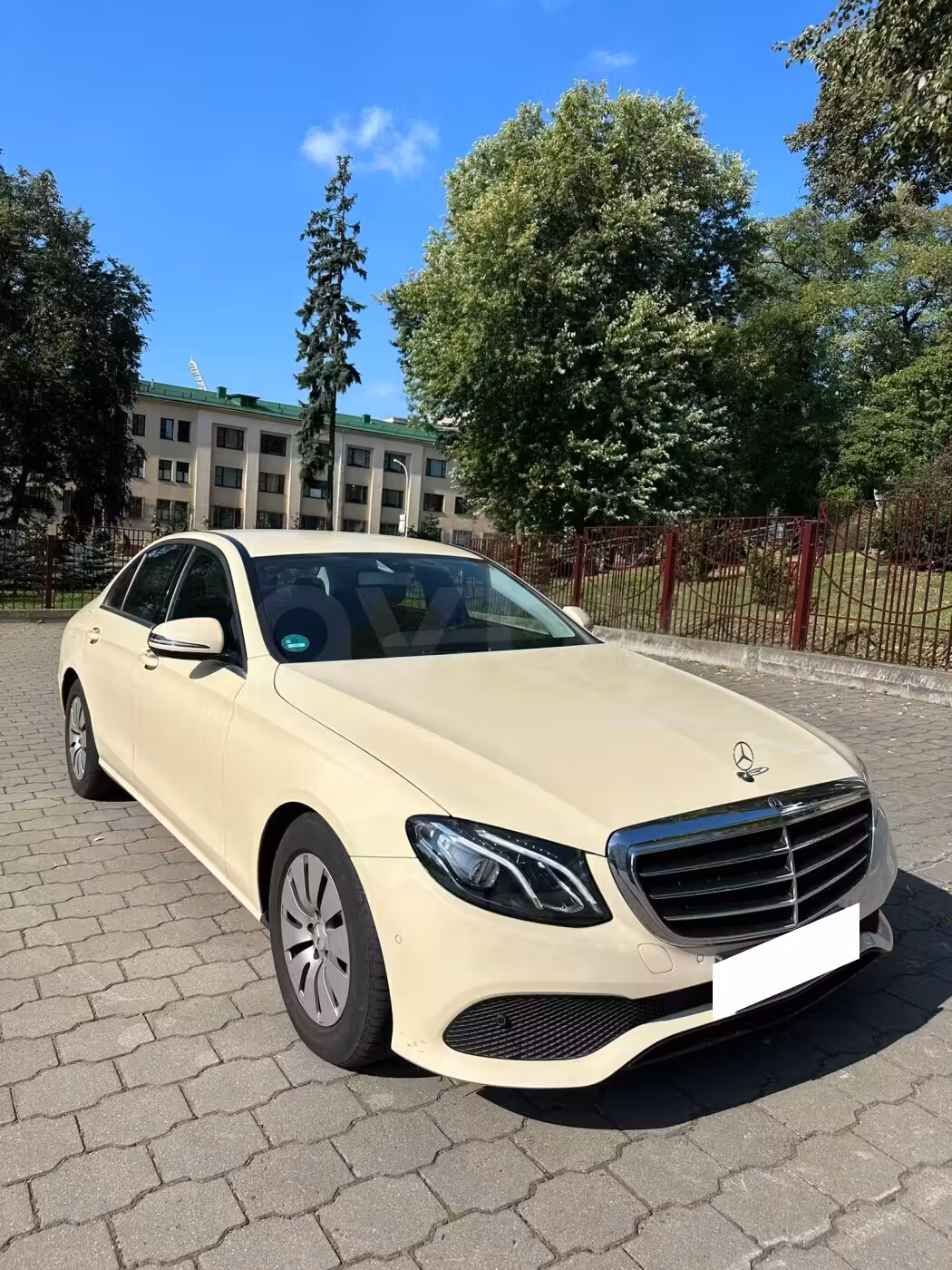 Mercedes-Benz E-Класс фото 3