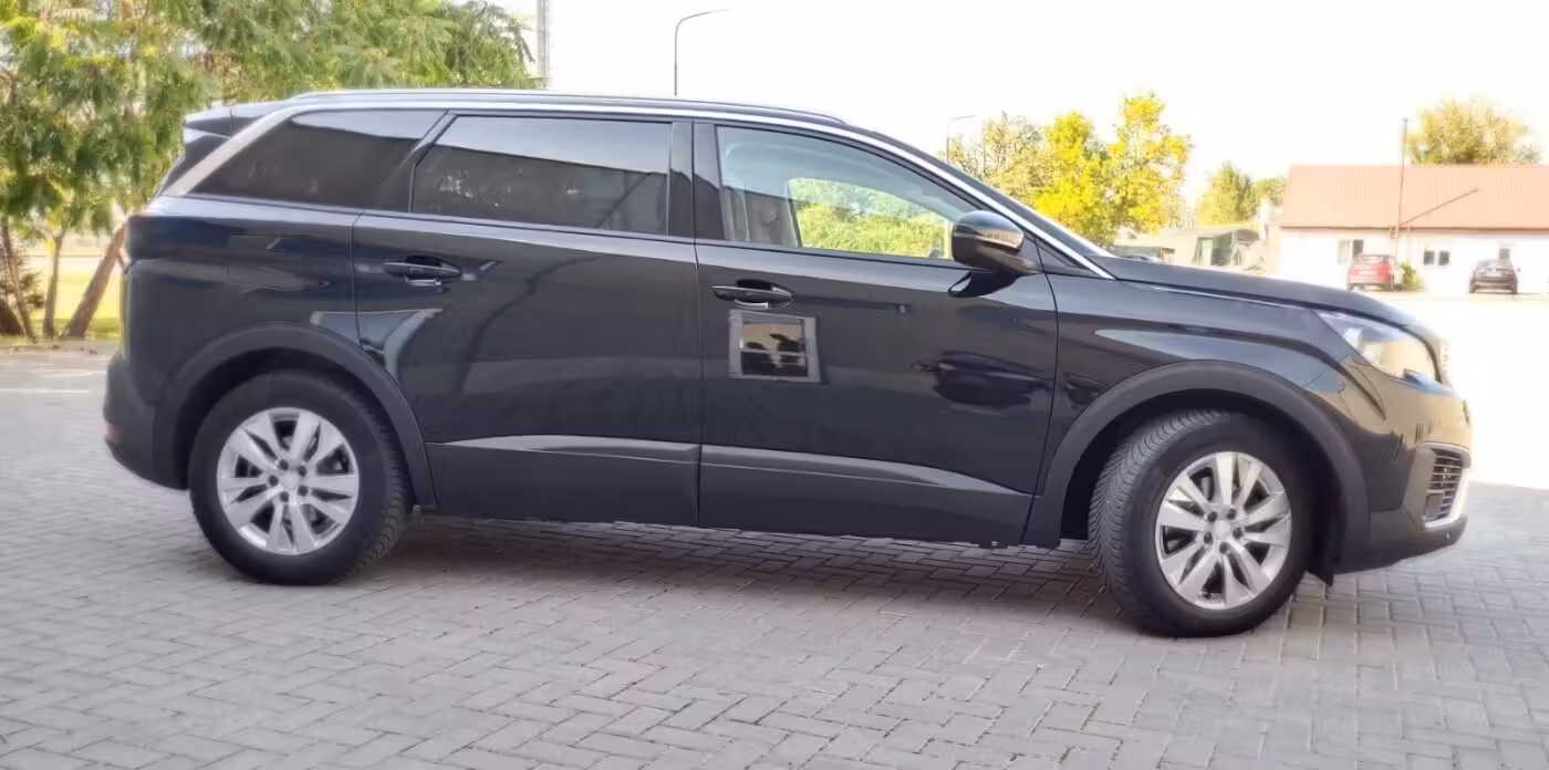 Peugeot 5008 фото 14