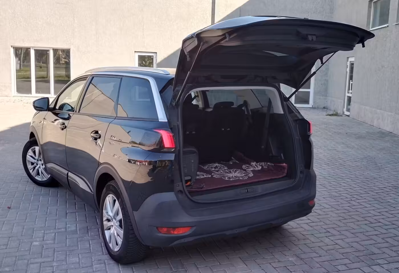 Peugeot 5008 фото 9