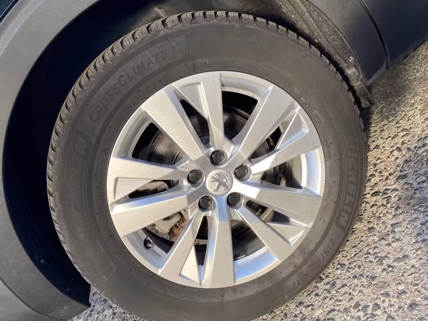 Peugeot 5008 фото 15