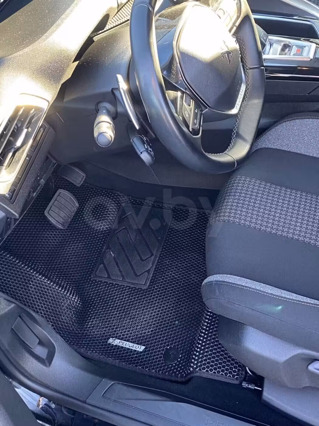 Peugeot 5008 фото 16