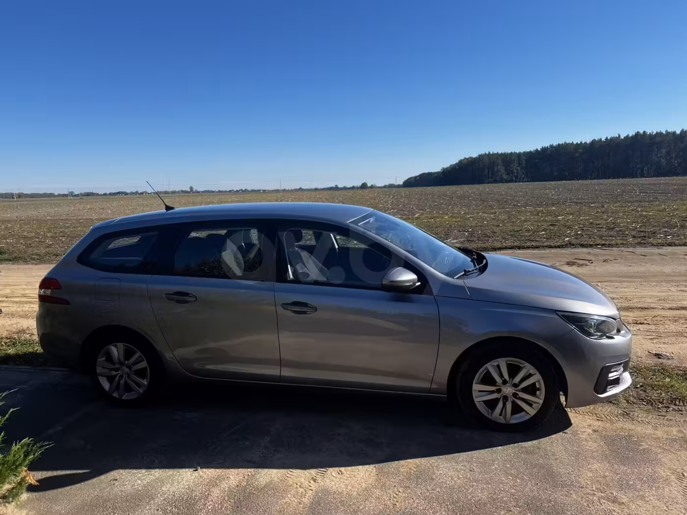 Peugeot 308 фото 8
