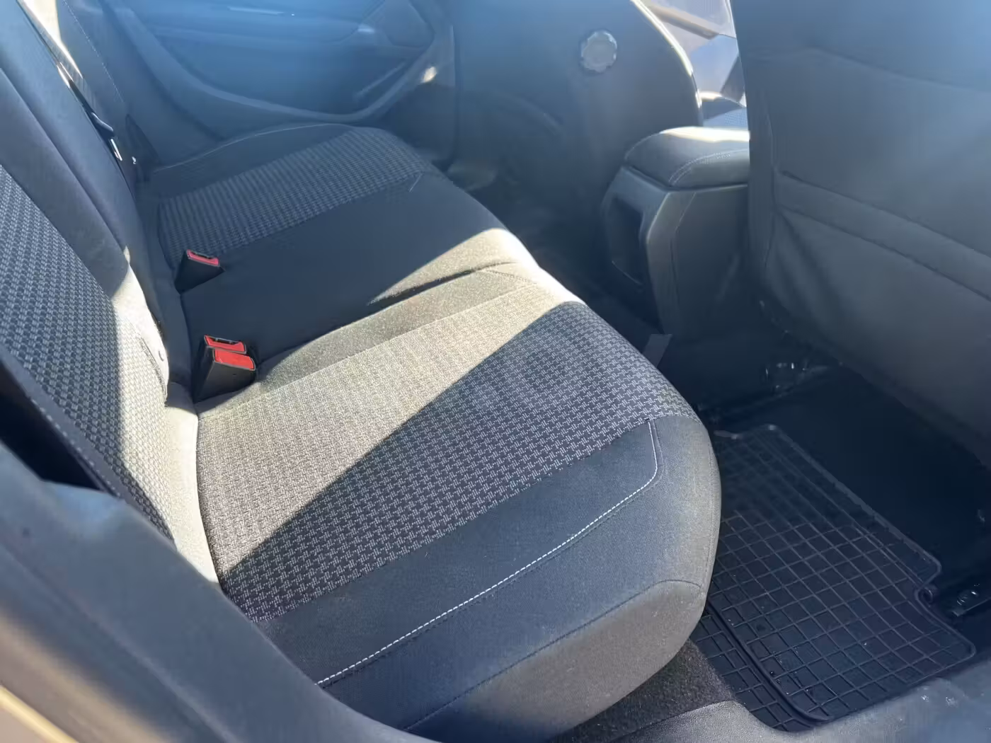 Peugeot 308 фото 18