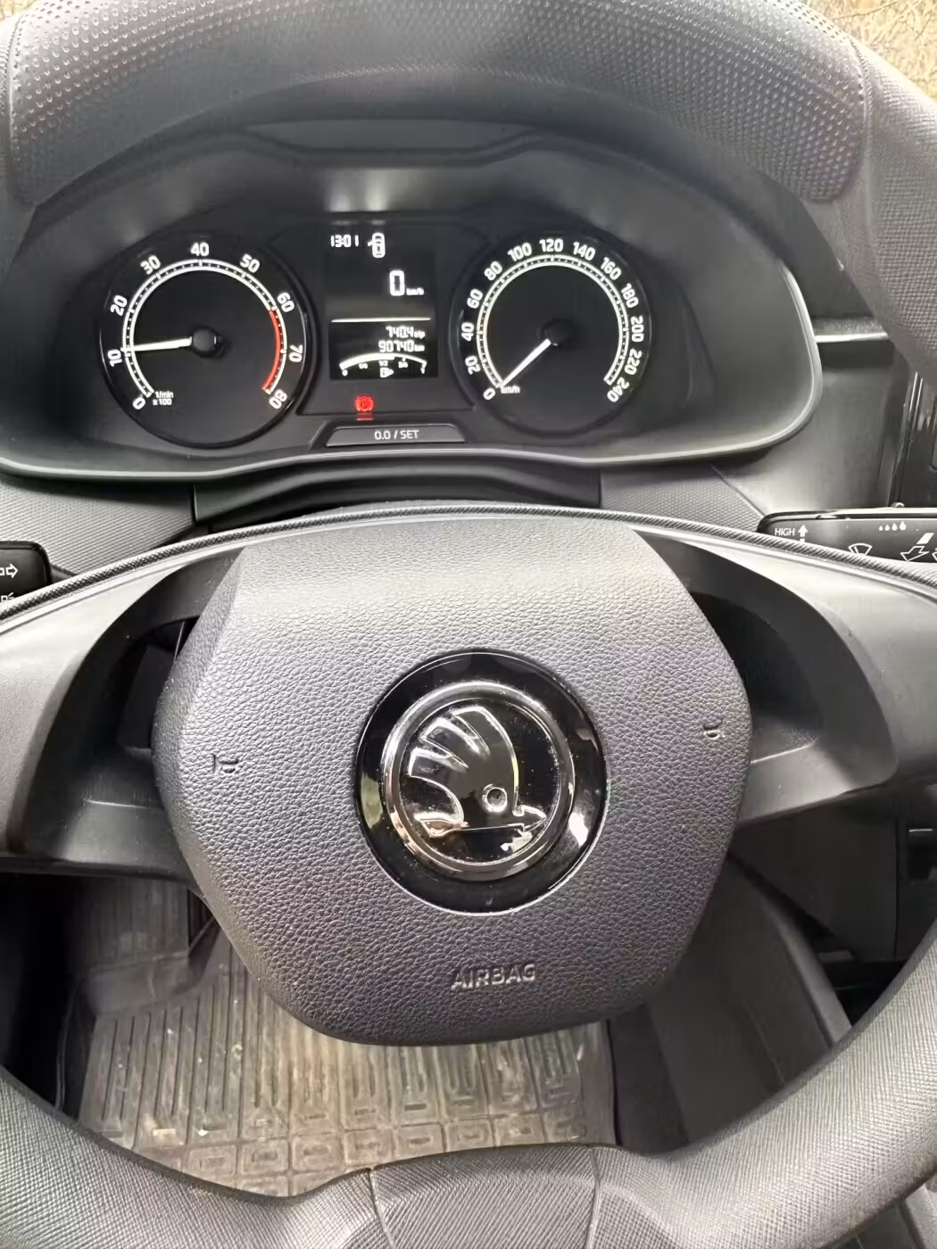 Skoda Rapid фото 11