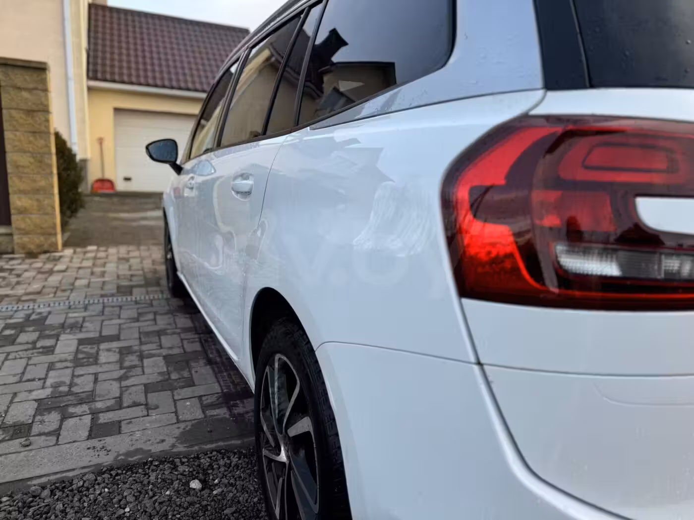 Citroen C4 Grand Spacetourer фото 10