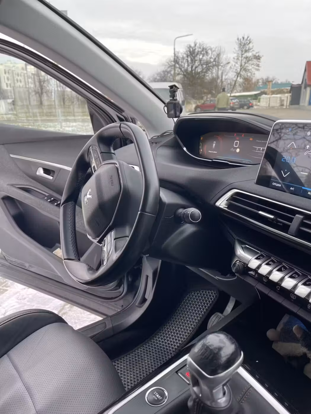 Peugeot 5008 фото 18