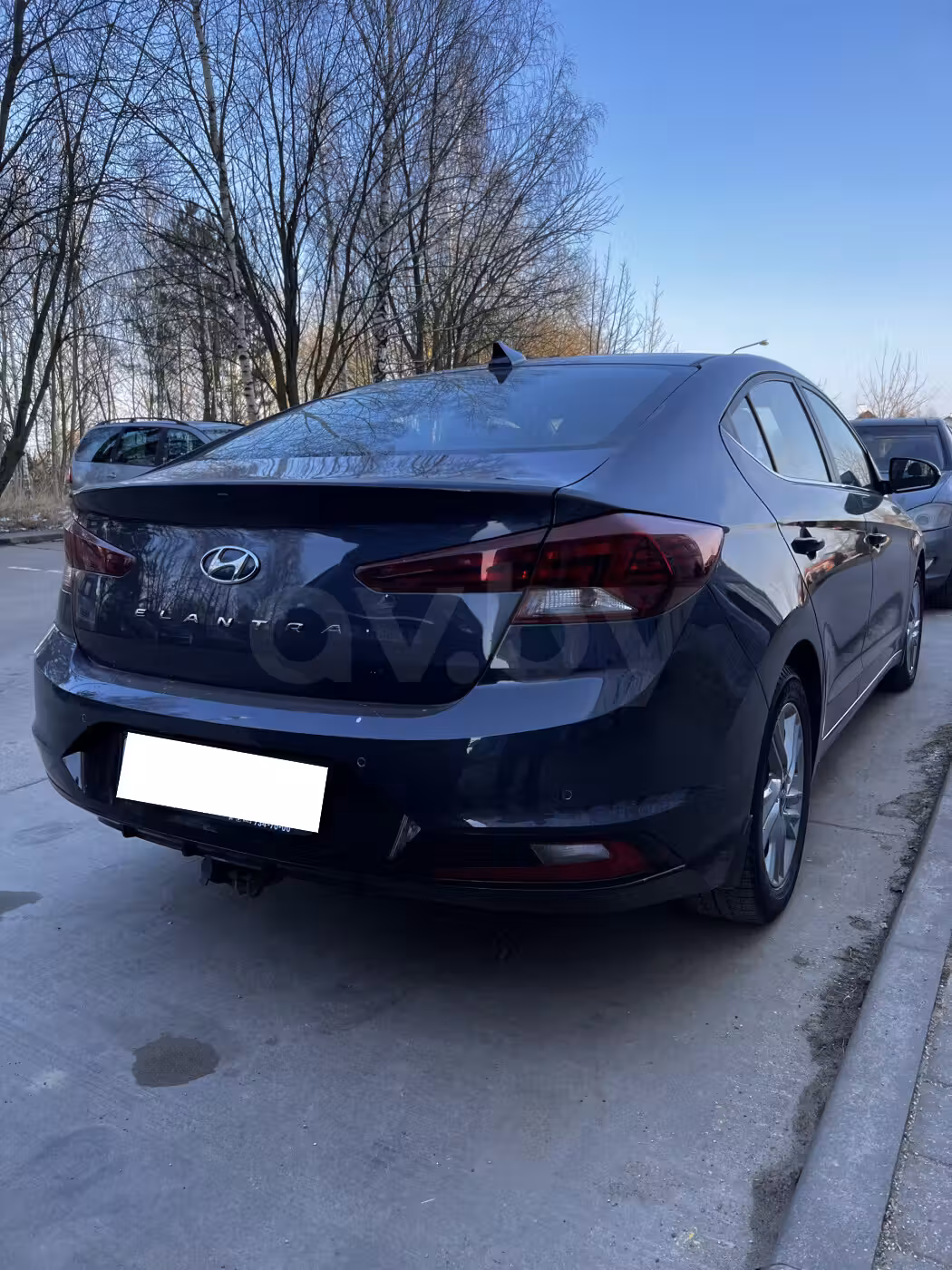 Hyundai Elantra фото 9