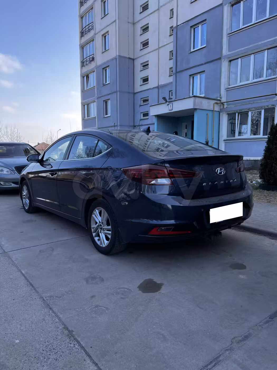 Hyundai Elantra фото 6