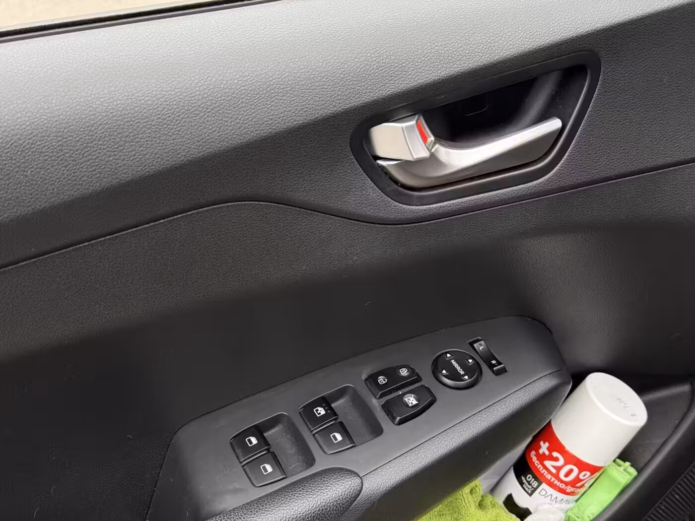Hyundai Accent фото 8