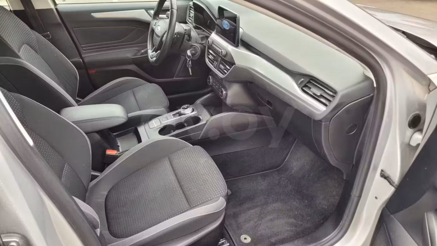 Ford Focus фото 8