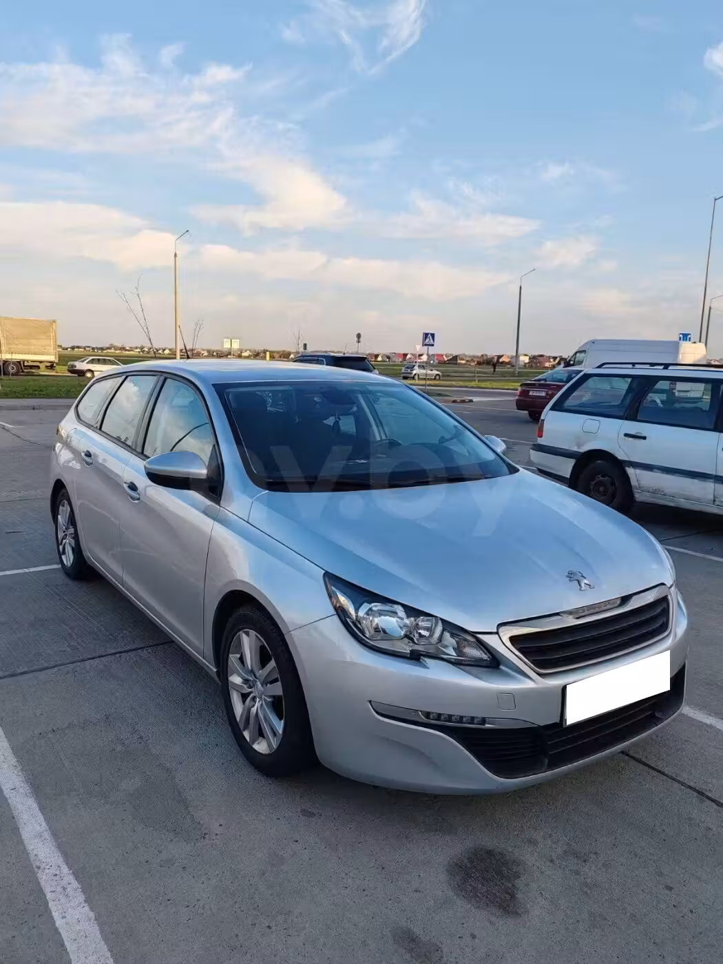 Peugeot 308 фото 2