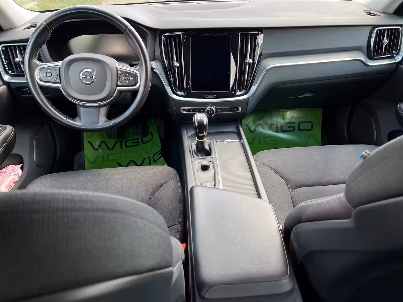 Volvo V60 фото 11