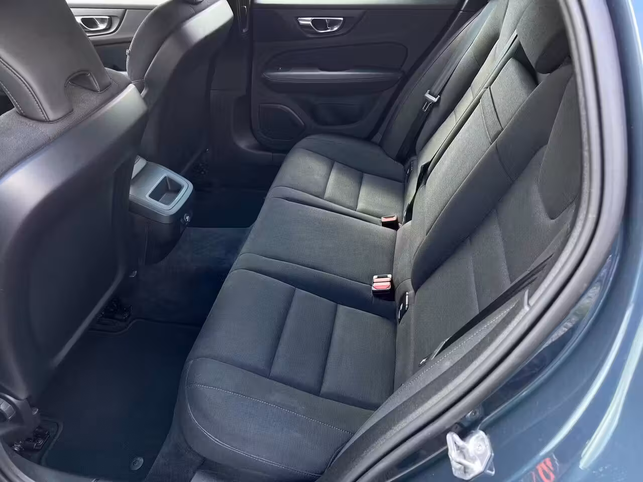 Volvo V60 фото 10