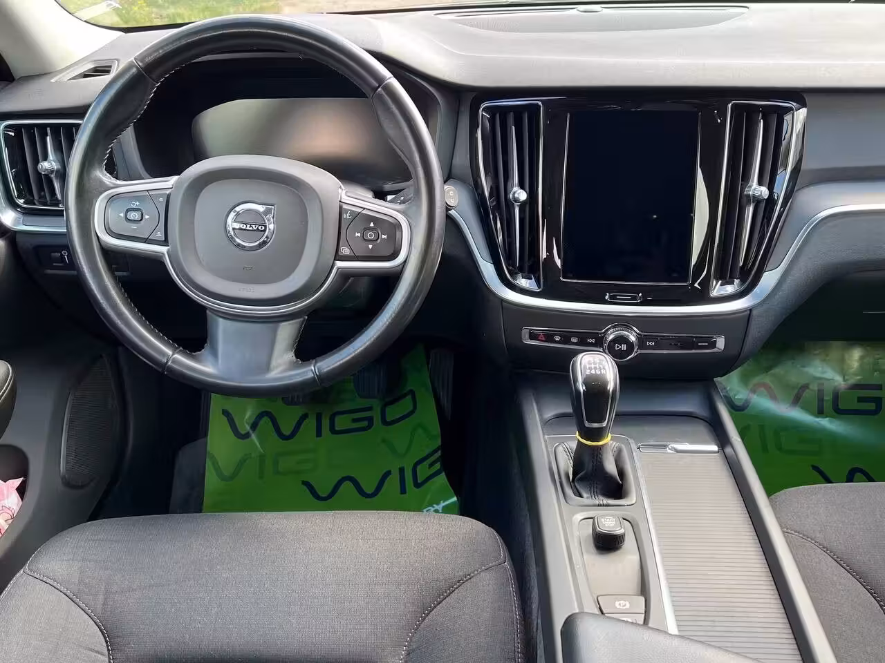Volvo V60 фото 12