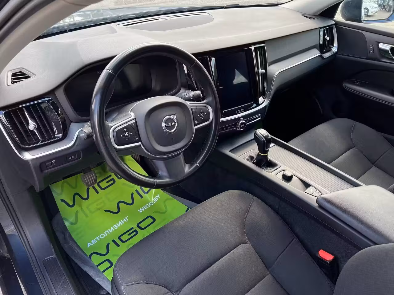 Volvo V60 фото 9