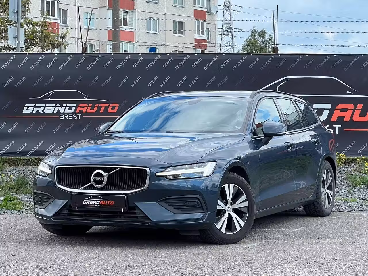 Volvo V60 фото 2