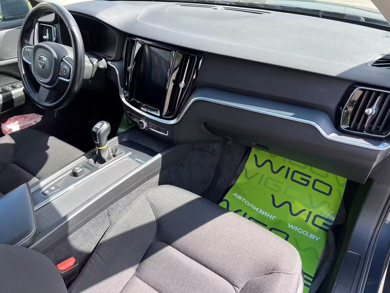 Volvo V60 фото 15