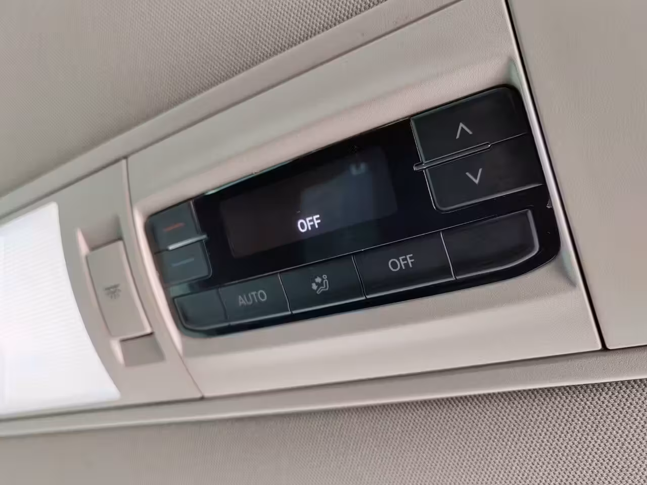 Volkswagen Caravelle фото 18