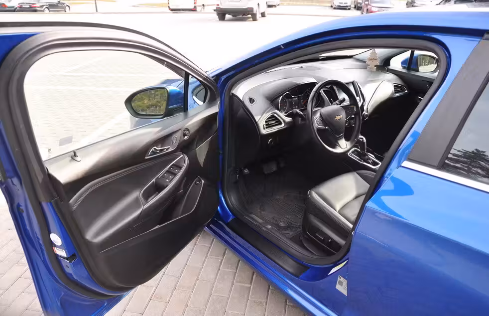 Chevrolet Cruze фото 9