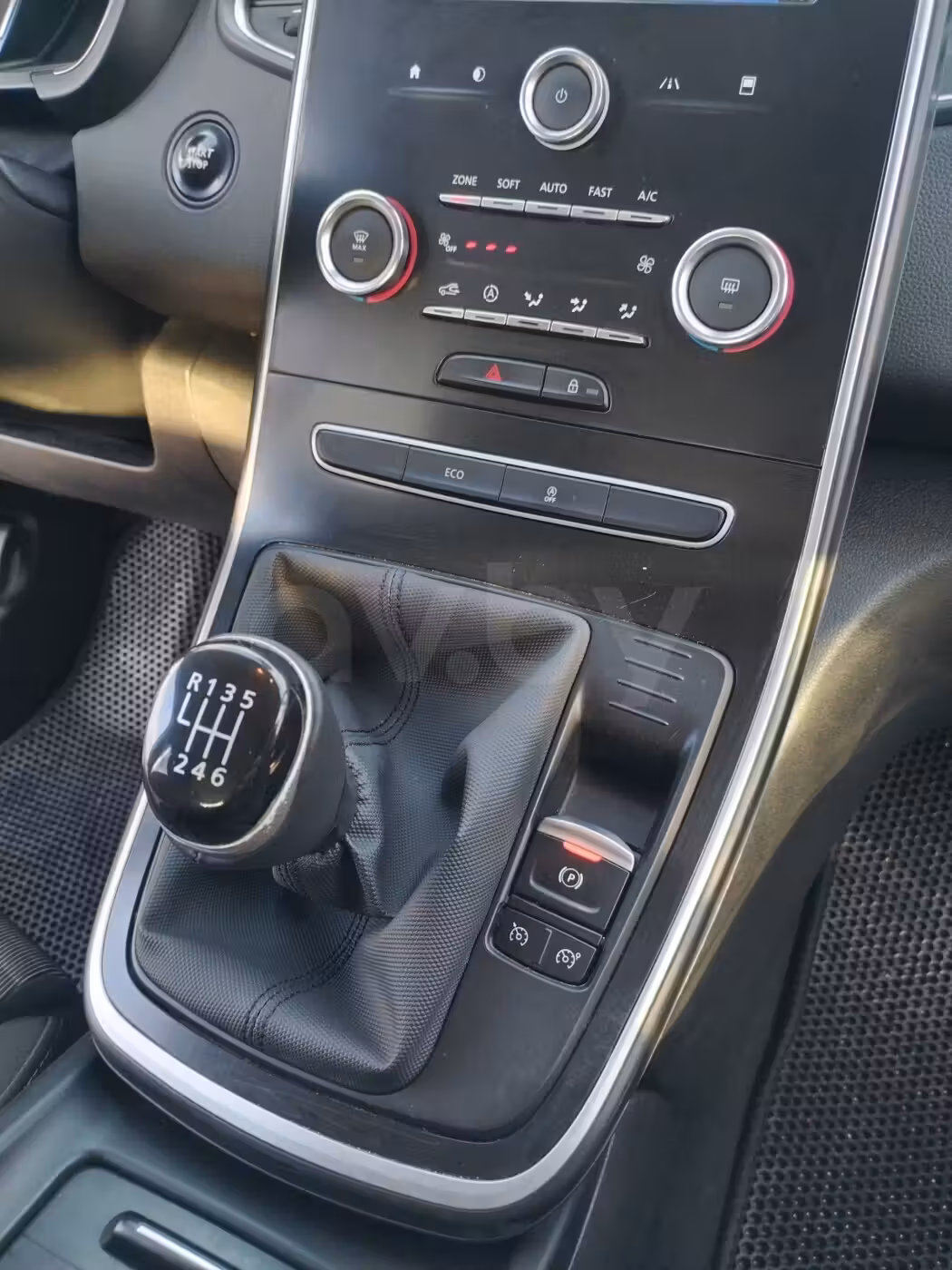 Renault Grand Scenic фото 13