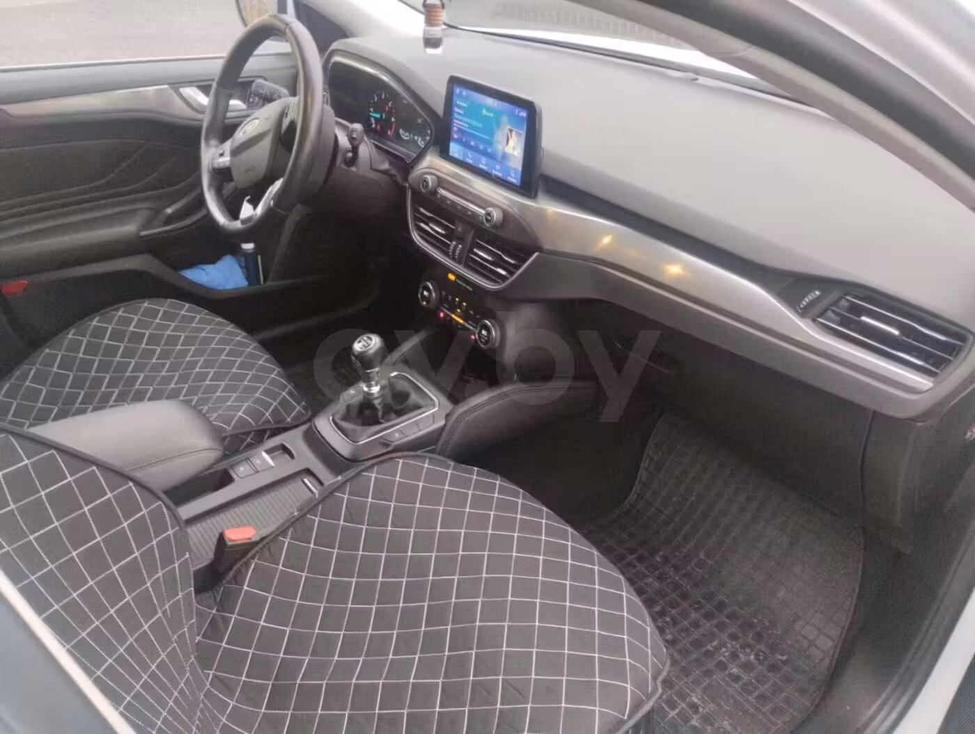 Ford Focus фото 6