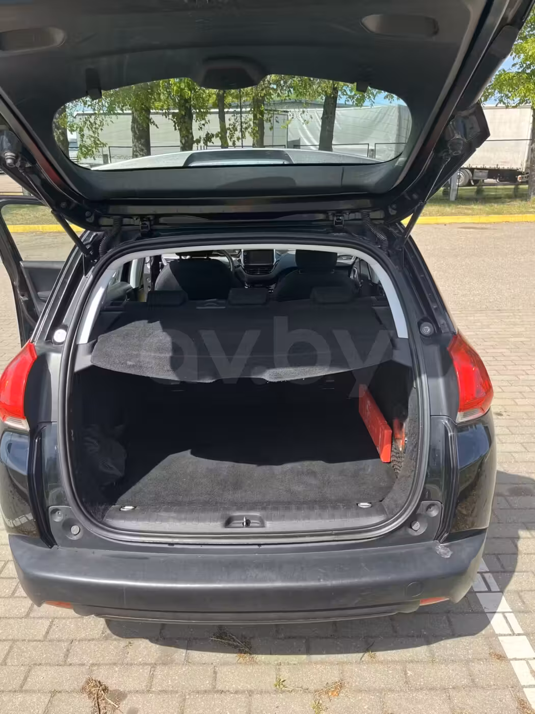 Peugeot 2008 фото 9
