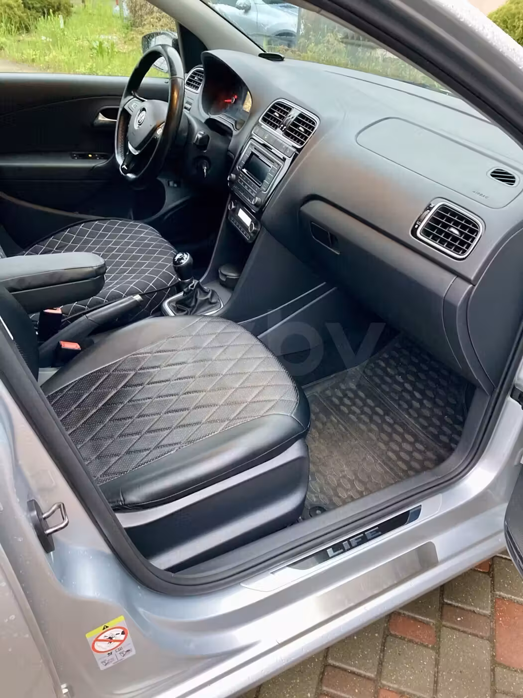 Volkswagen Polo Sedan фото 16