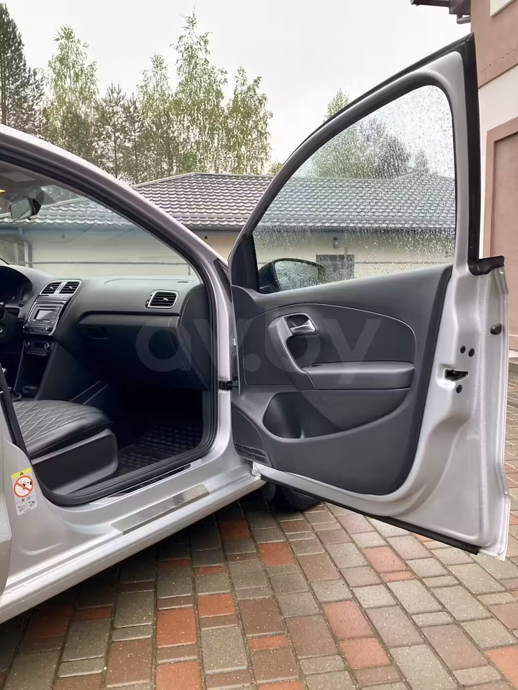 Volkswagen Polo Sedan фото 15