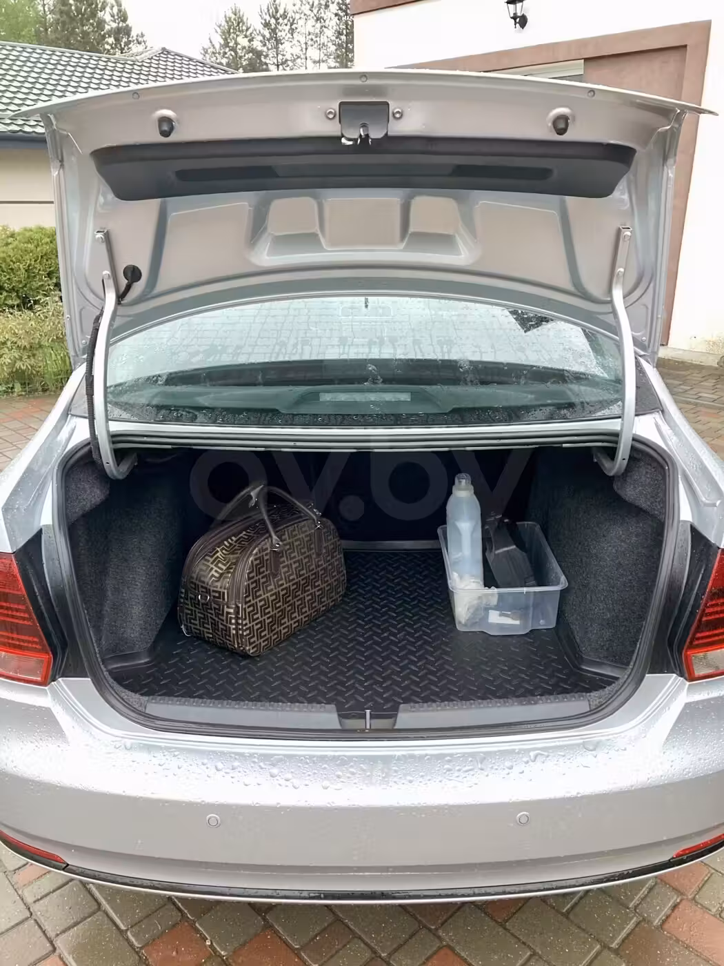 Volkswagen Polo Sedan фото 12