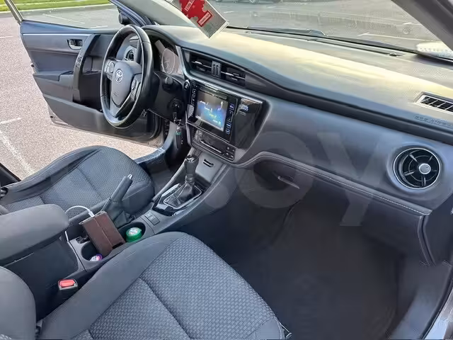 Toyota Corolla фото 6