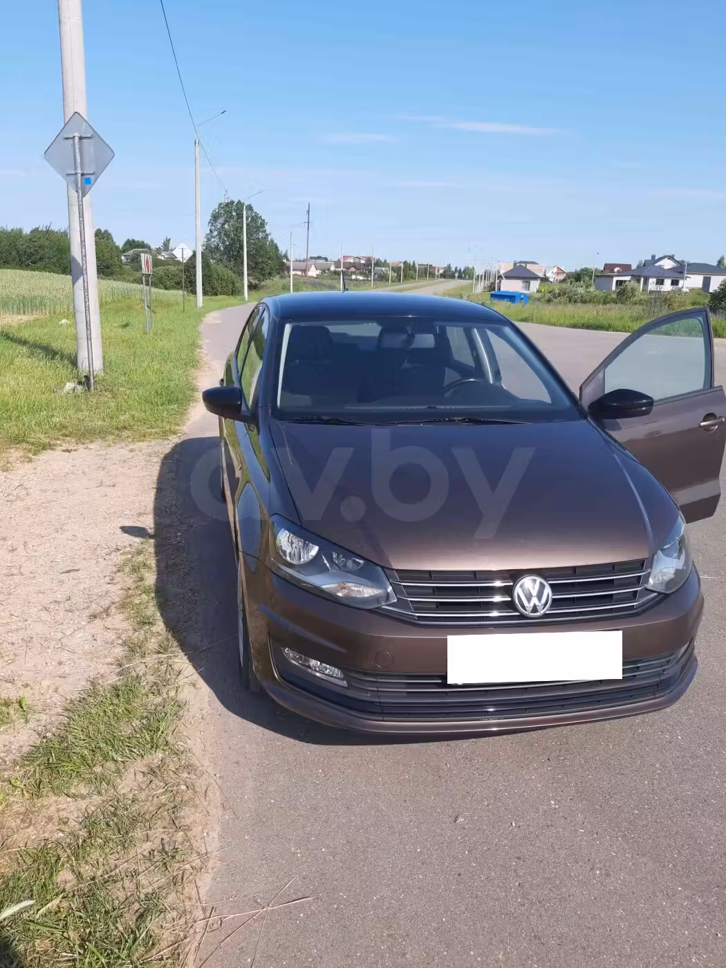 Volkswagen Polo Sedan фото 6