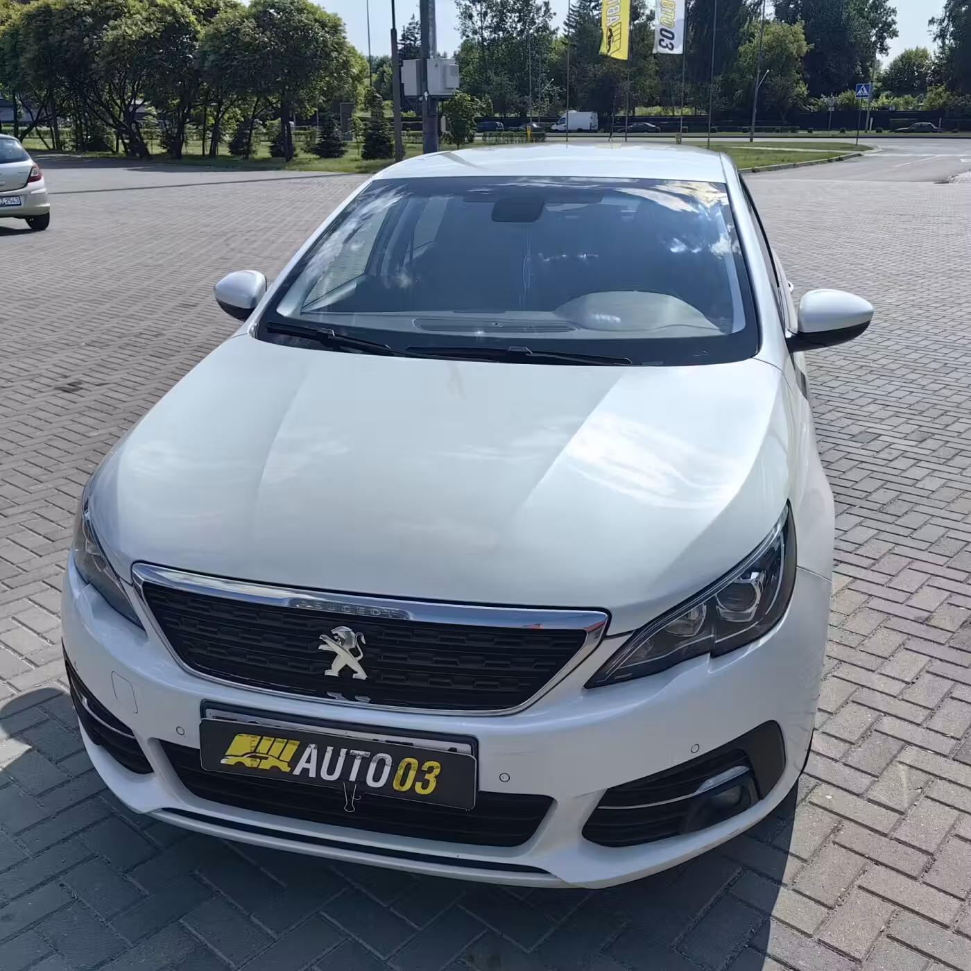 Peugeot 308 фото 3