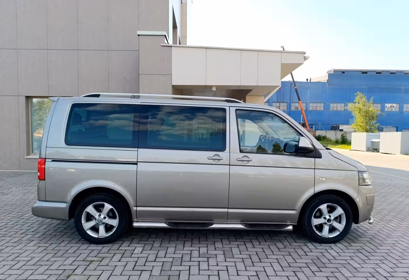 Volkswagen Multivan фото 9