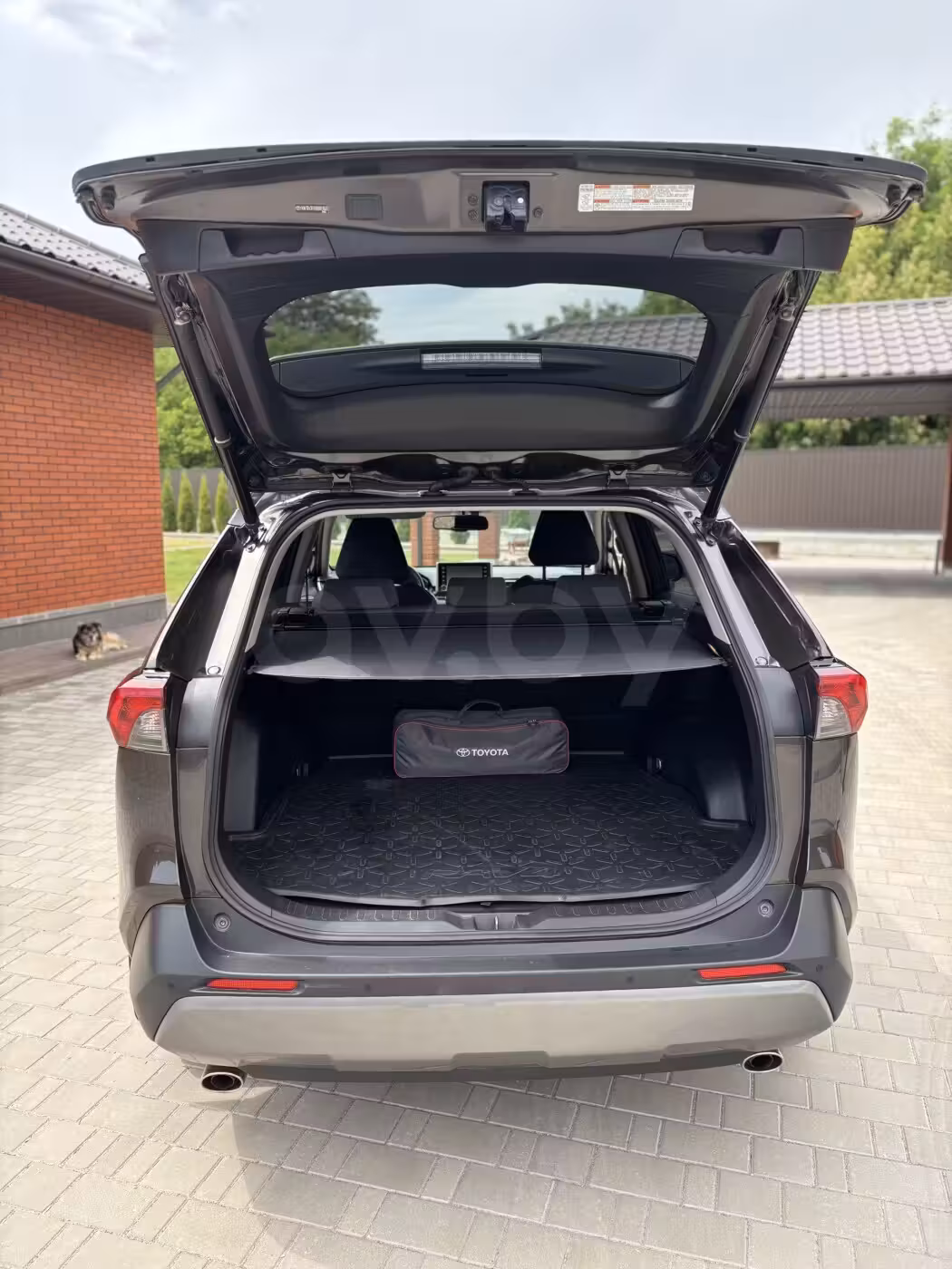 Toyota RAV4 фото 9