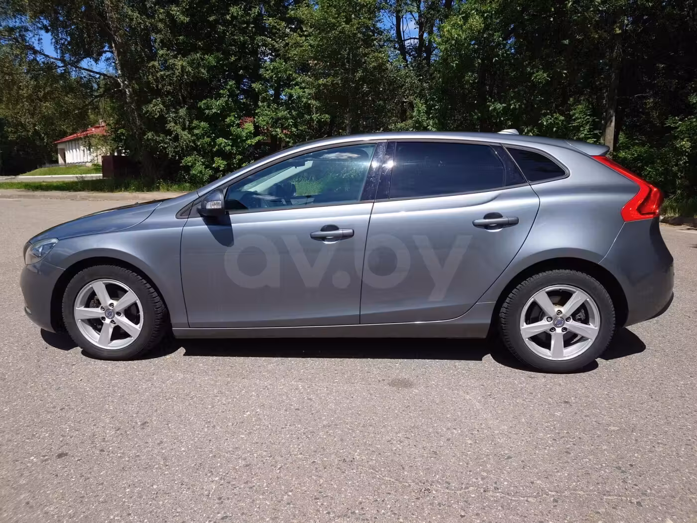Volvo V40 фото 2