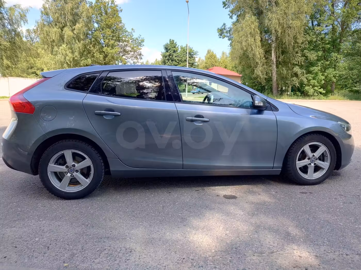 Volvo V40