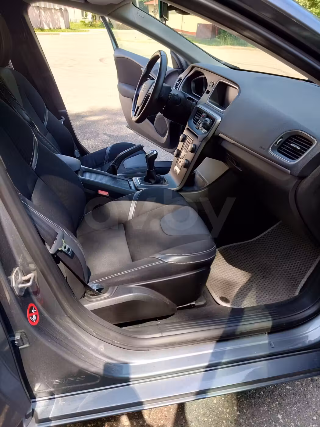 Volvo V40 фото 19