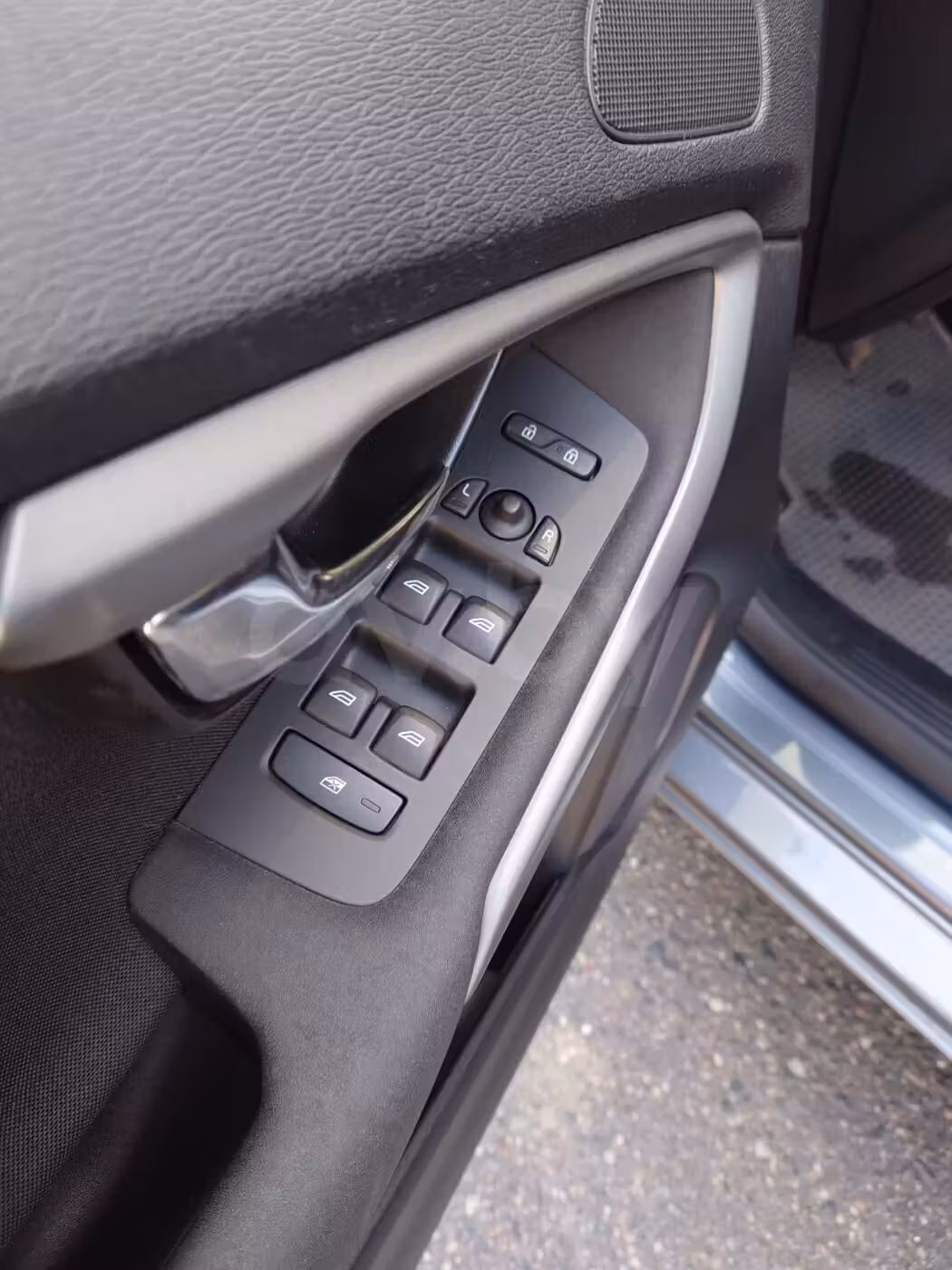 Volvo V40 фото 21